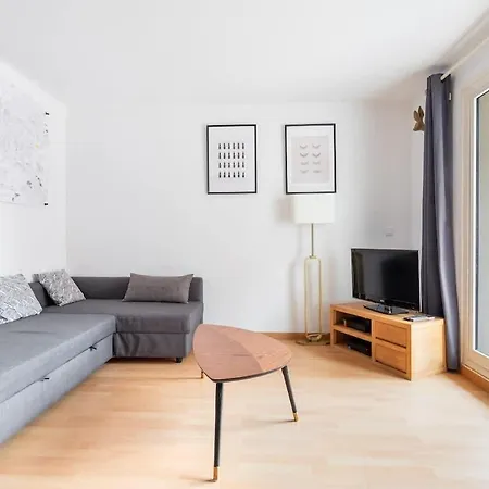 Old Town With Parking And Balcony Apartment *