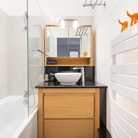 Old Town With Parking And Balcony Apartment *